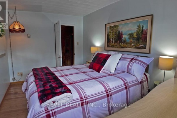 Living room - 124 Sunset Bay Road, Iroquois Falls, ON P0K1G0 Photo 3