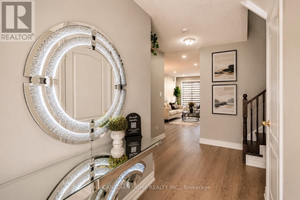 Eating area - 124 Tomabrook Crescent, Brampton, ON L6R0V5 Photo 3