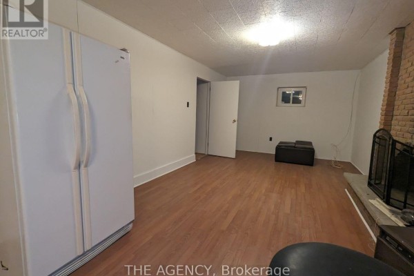 124 Van Horne Avenue, Toronto, ON M2J2T1 Photo 2