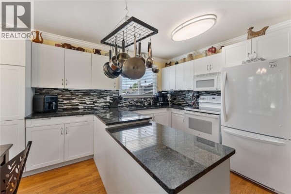 Recreation room - 1240 Collison Road, Kelowna, BC V1X1K6 Photo 4