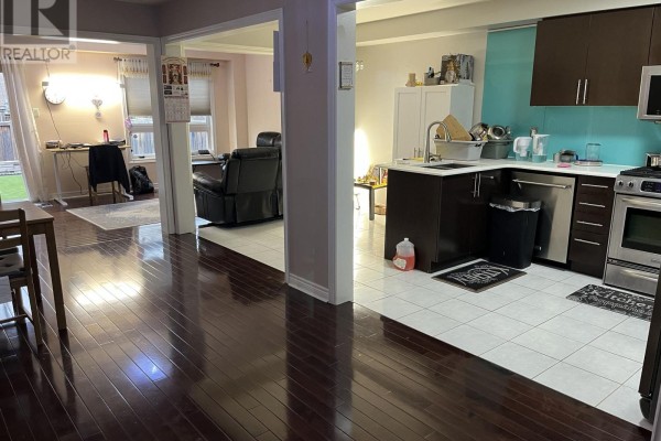 Family room - 1240 Costigan Road, Milton, ON L9T0Y9 Photo 2