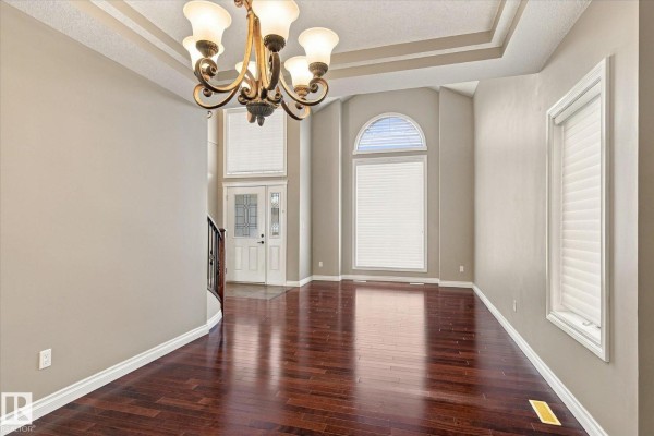 Family room - 1240 Tredger Co Nw, Edmonton, AB T6R0B1 Photo 4