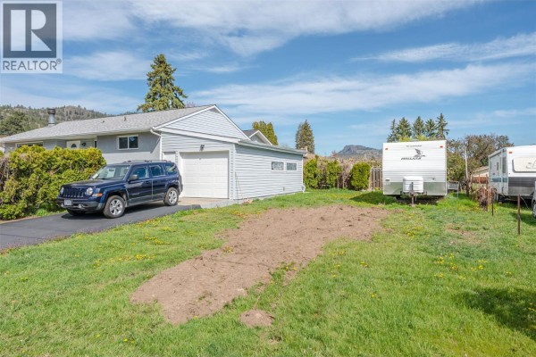 Partial bathroom - 12401 Ward Street, Summerland, BC V0H1Z0 Photo 3