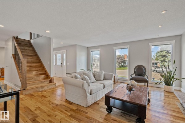 Family room - 12403 29a Av Nw, Edmonton, AB T6J6C7 Photo 4