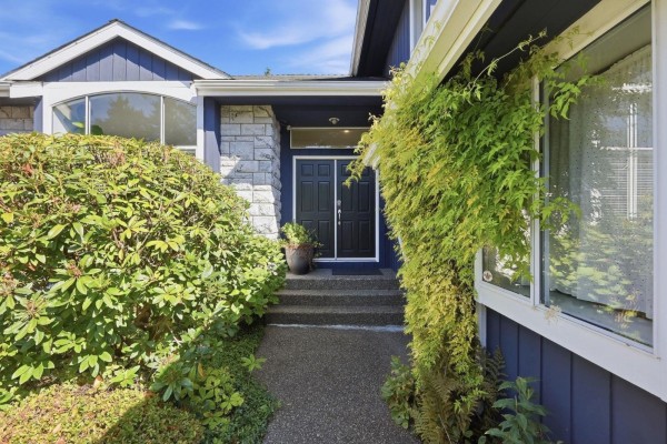 12411 Ocean Breeze Place, Surrey, BC V4A9K3 Photo 4