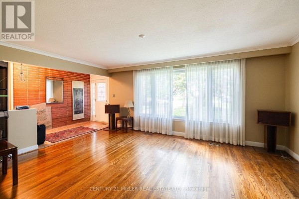 Dining room - 1242 Donlea Crescent, Oakville, ON L6J1V7 Photo 5