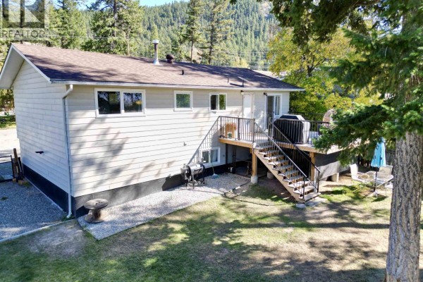 Bedroom 2 - 1245 N Twelfth Avenue, Williams Lake, BC V2G2N9 Photo 5