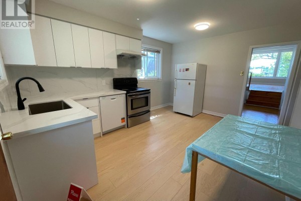 Dining room - 1245 Shamir Crescent, Mississauga, ON L5C1L2 Photo 3