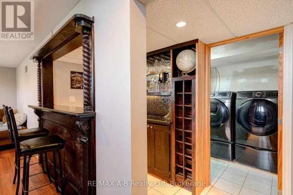 Dining room - 1241 - 1247 Colborne Street W, Brantford, ON N3T5L7 Photo 4
