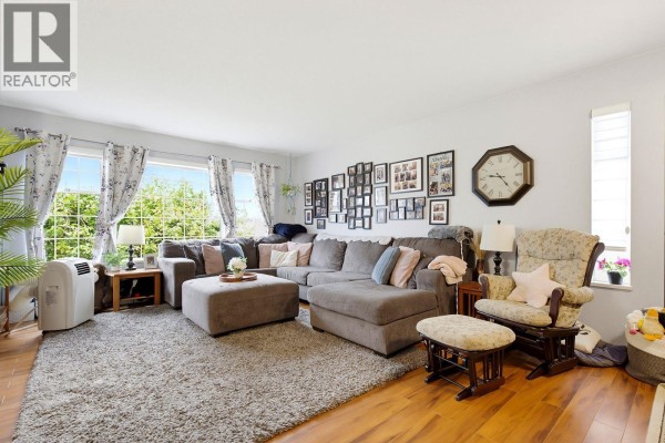 12476 231b Street, Maple Ridge, BC V2X0G1 Photo 4