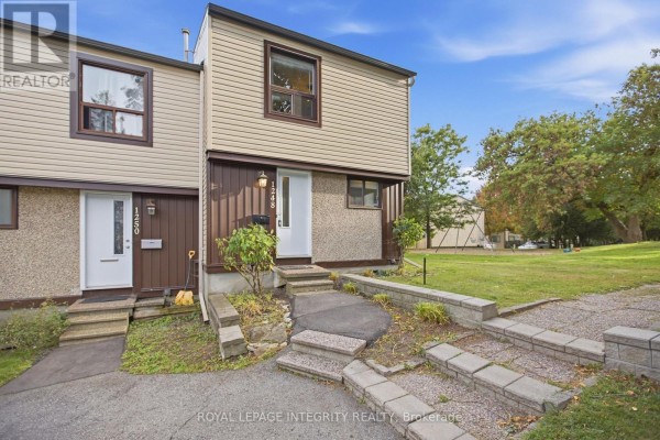 1248 Bethamy Lane, Ottawa, ON K1J8P4 Photo 2