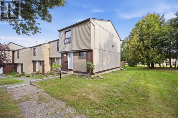 1248 Bethamy Lane, Ottawa, ON K1J8P4 Photo 3