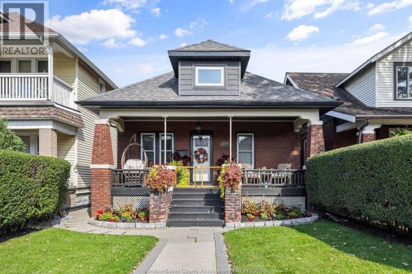 Residential for sale at 1248 Gladstone Avenue, Windsor, ON - MLS® 1AdWAc