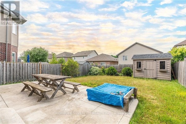 1248 North Wenige Drive, London North, ON N5X4P7 Photo 2