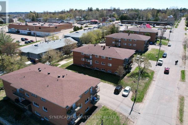 125 - 145 - 165 - 185 Catherine Street, Pembroke, ON K8A1V3 Photo 4