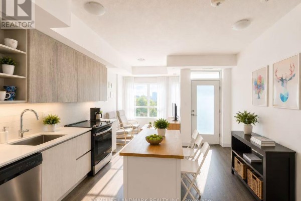 125 - 251 Manitoba Street, Toronto