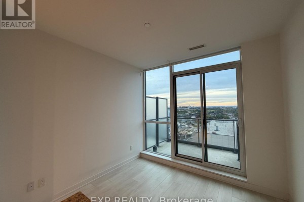 Bedroom - 125 - 31 Tippett Road, Toronto, ON M3H0C8 Photo 4