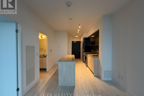 Bathroom - 125 - 31 Tippett Road, Toronto, ON M3H0C8 Photo 5