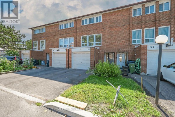 Kitchen - 125 - 6466 Finch Avenue W, Toronto, ON M9V1T4 Photo 3