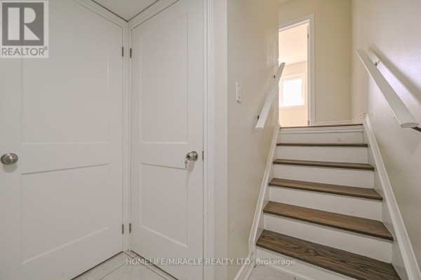 Bedroom 2 - 125 - 6466 Finch Avenue W, Toronto, ON M9V1T4 Photo 5
