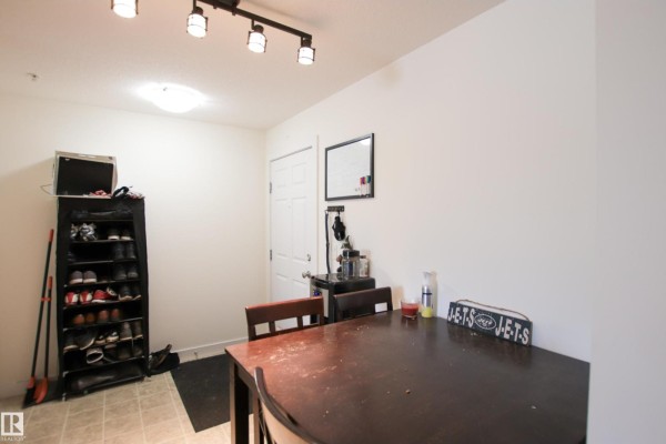Primary Bedroom - #125 920 156 St Nw, Edmonton, AB T6R0N6 Photo 4