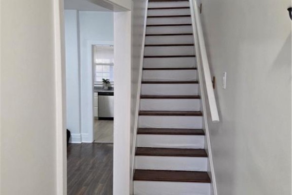 125 Cavell Avenue, Hamilton, ON, photo 3