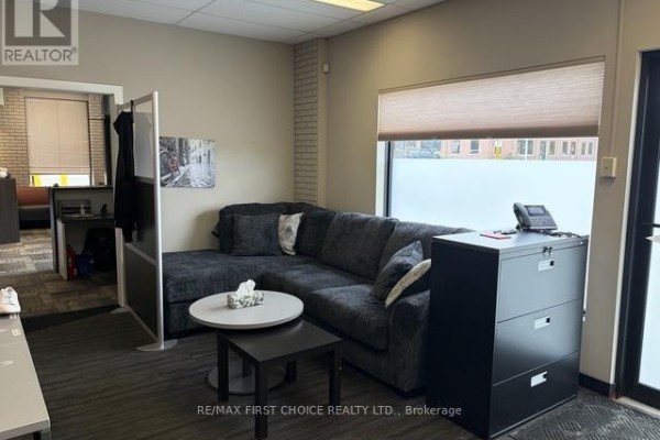 125 Cumberland N, Thunder Bay, ON P7A4M4 Photo 4