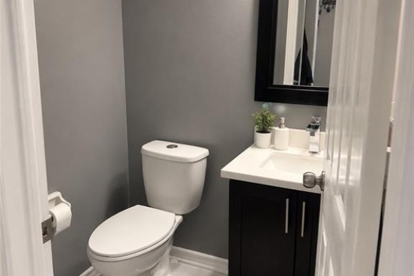 4pc Bathroom - 125 Fairgreen Close, Cambridge, ON N1T1T8 Photo 4