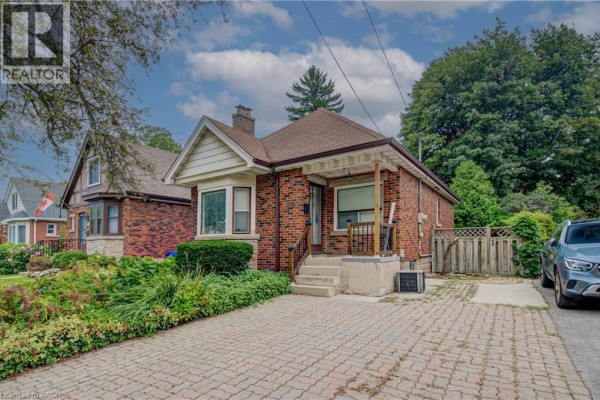 125 Haddon Avenue S, Hamilton