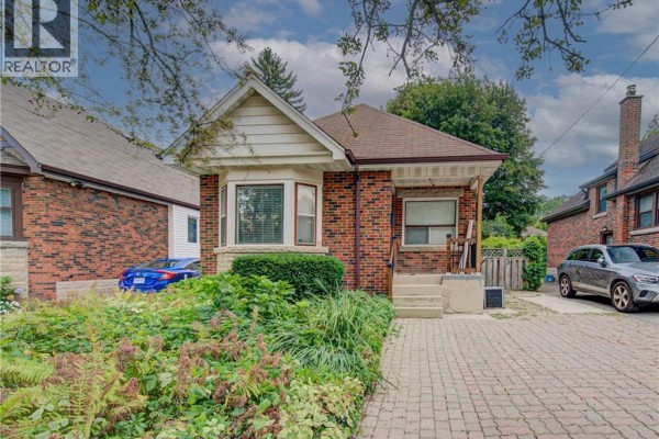 3pc Bathroom - 125 Haddon Avenue S, Hamilton, ON L8S1X7 Photo 2