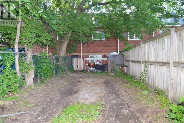 125 Harrison Street, Toronto, ON M6J2A2 Photo 3