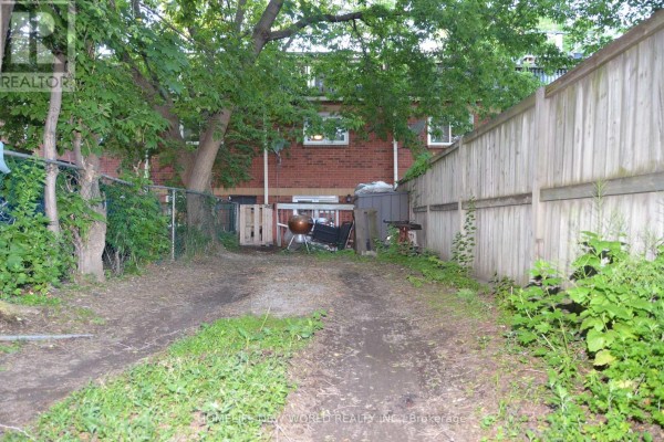 125 Harrison Street, Toronto, ON M6J2A2 Photo 4