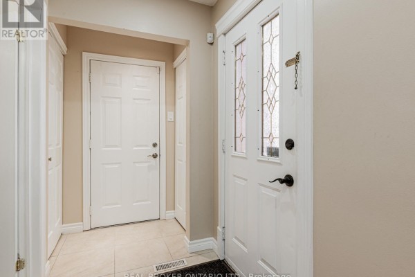 Primary Bedroom - 125 Kersey Crescent, Richmond Hill, ON L4C5X4 Photo 4