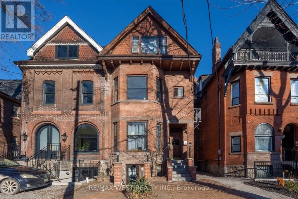 125 Madison Avenue, Toronto, ON, photo 3
