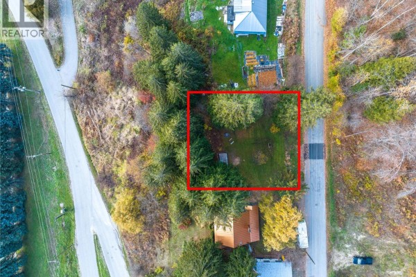 125 Maple Street, Revelstoke, BC V0E2S0 Photo 4