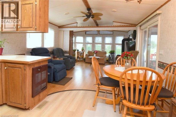 4pc Bathroom - 125 Otto Lane, Freelton, ON N0B2J0 Photo 4