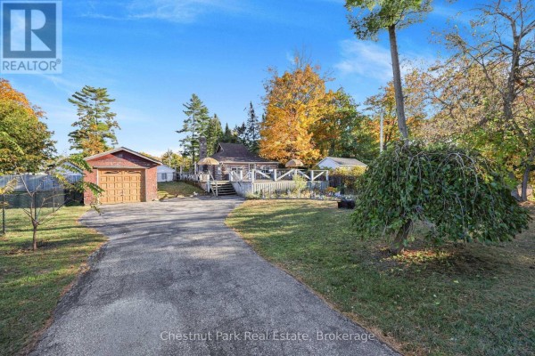 Kitchen - 125 River Road E, Wasaga Beach, ON L9Z2L4 Photo 3