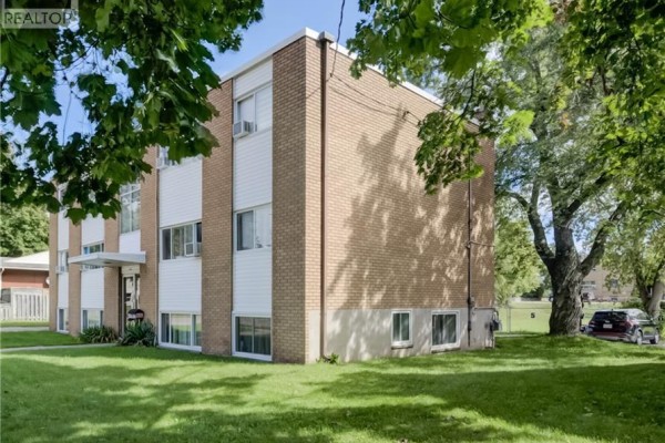 125 Schlueter Street, Cambridge, ON N3H4B4 Photo 3