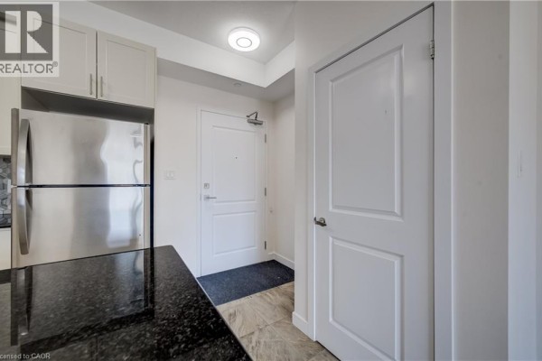 Eat in kitchen - 125 Shoreview Place Unit# 235, Stoney Creek, ON L8E0K3 Photo 4