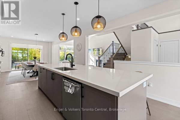 Kitchen - 125 Stoneleigh Drive, Blue Mountains, ON L9Y4X5 Photo 5