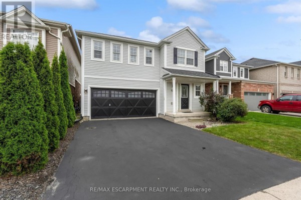 125 Voyager Pass, Hamilton, ON, photo 2