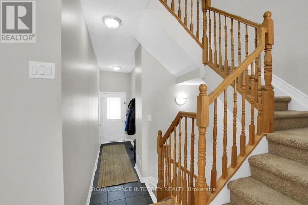 125 Woodmill Terrace W, Ottawa, ON K2K0B8 Photo 4