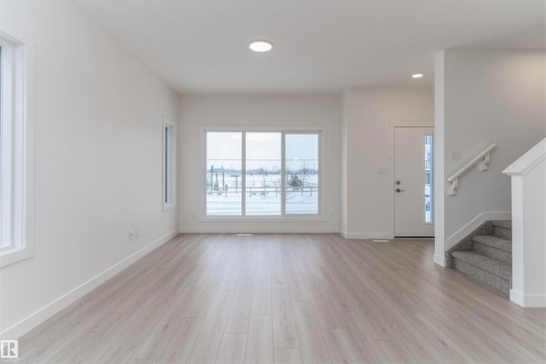 Kitchen - 1250 Mcleod Av, Spruce Grove, AB T7X4A9 Photo 3