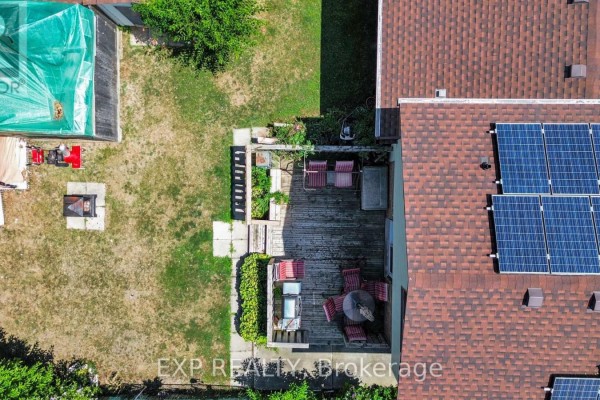 1251 Jalna Boulevard, London South, ON N6E2A8 Photo 2