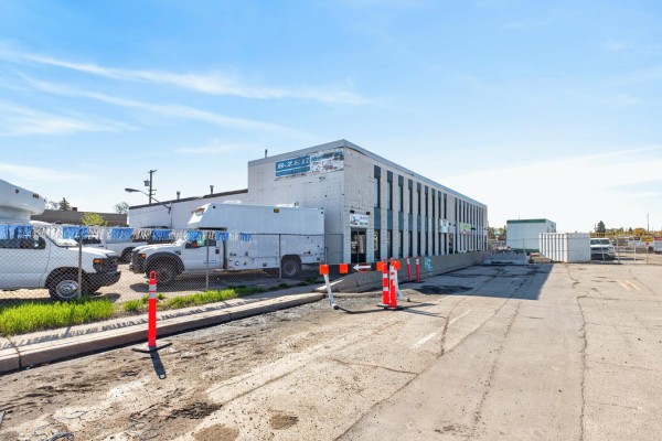 12525 127 Street, Edmonton, AB T5L1A3 Photo 2
