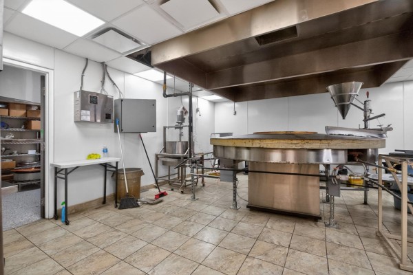 12525 127 Street, Edmonton, AB T5L1A3 Photo 3