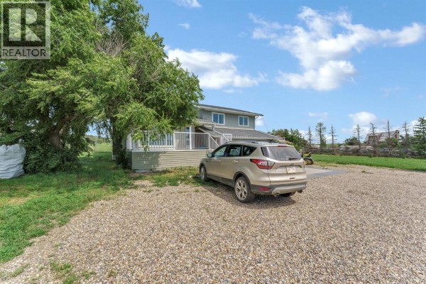 Primary Bedroom - 12525 Range Road 45 #4, Rural Cypress County, AB T1B0L4 Photo 5