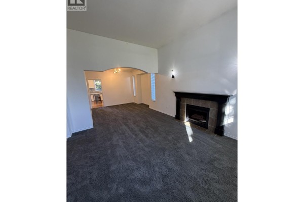 1253 Fletcher Way, Port Coquitlam, BC V3C6B5 Photo 2