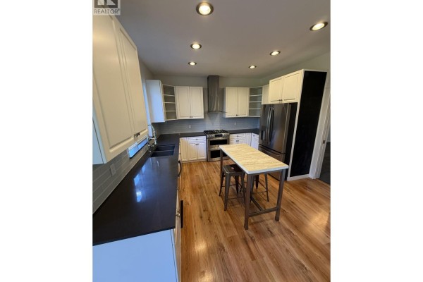 1253 Fletcher Way, Port Coquitlam, BC V3C6B5 Photo 5