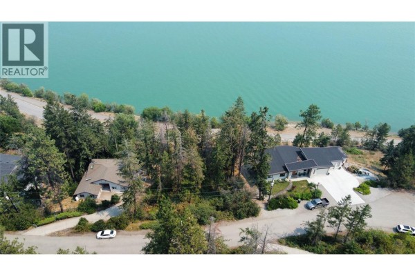 12531 Ponderosa Drive, Lake Country, BC V4V2G9 Photo 3